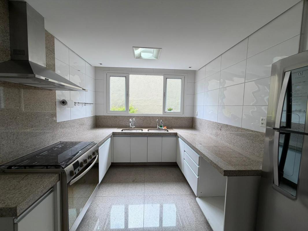 Casa, Jardim Atlântico, 4 Quartos, 6 Vagas, 2 Suítes