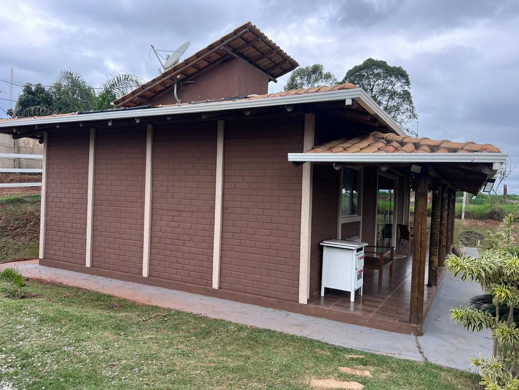 Fazenda, Centro, 3 Quartos, 4 Vagas, 1 Suíte