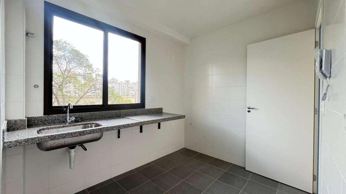 Apartamento, Serra, 2 Quartos, 2 Vagas, 1 Suíte