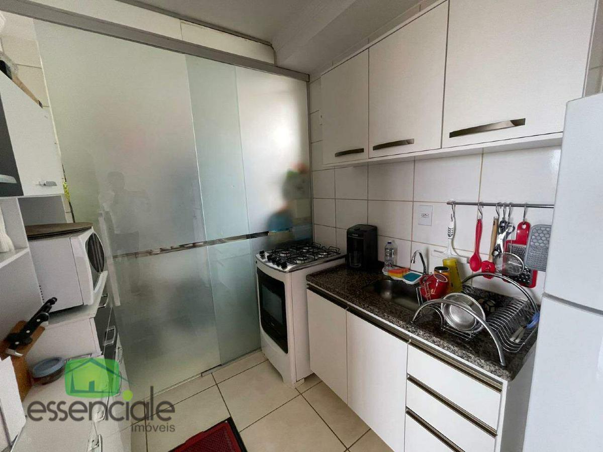 Apartamento, Europa, 2 Quartos, 1 Vaga