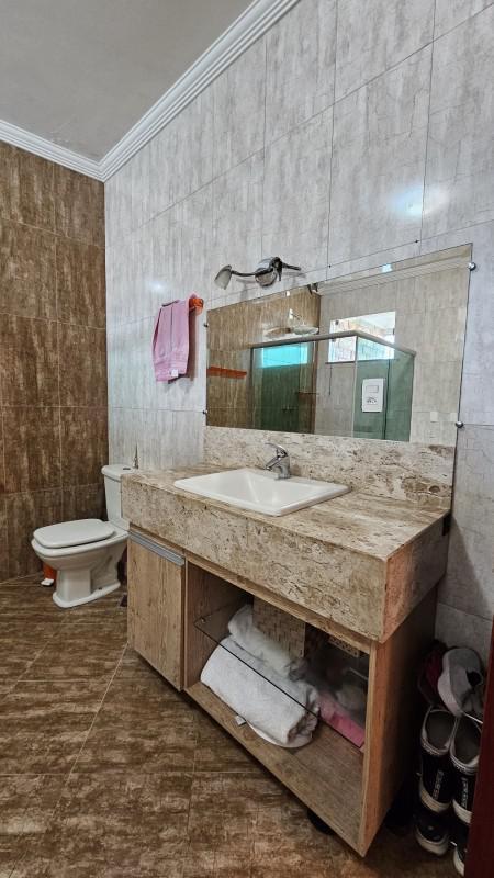 Casa, Centro, 4 Quartos, 5 Vagas, 2 Suítes