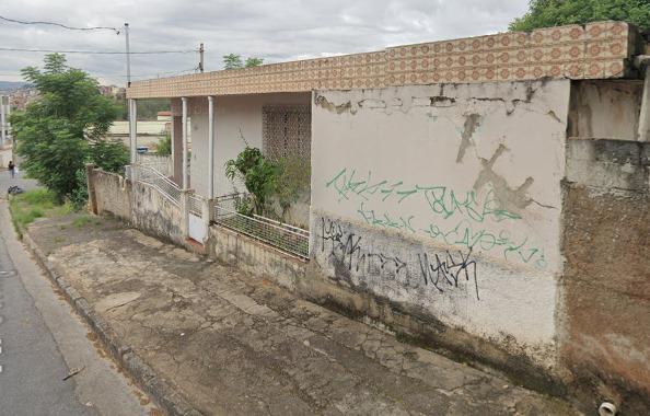Casa, Nova Gameleira, 4 Quartos, 0 Vaga