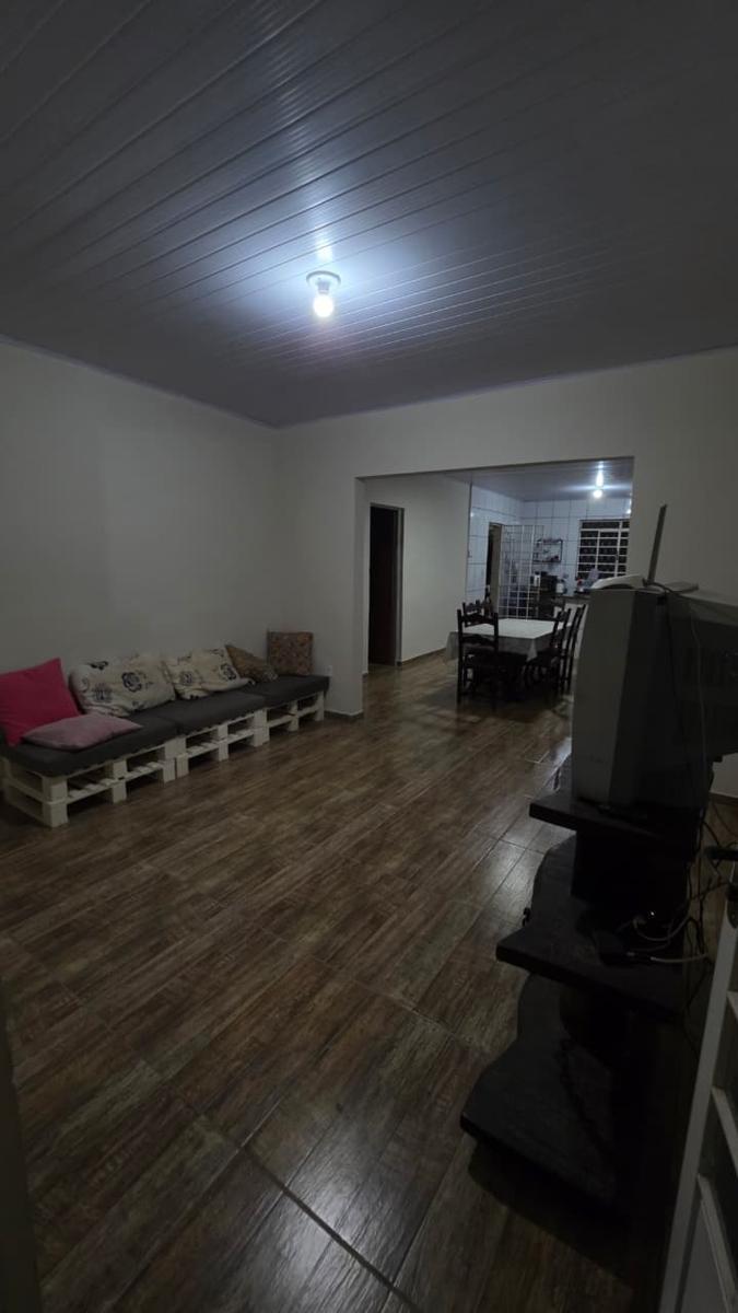 Fazenda, Jardim Castanheiras, 3 Quartos, 0 Vaga, 1 Suíte