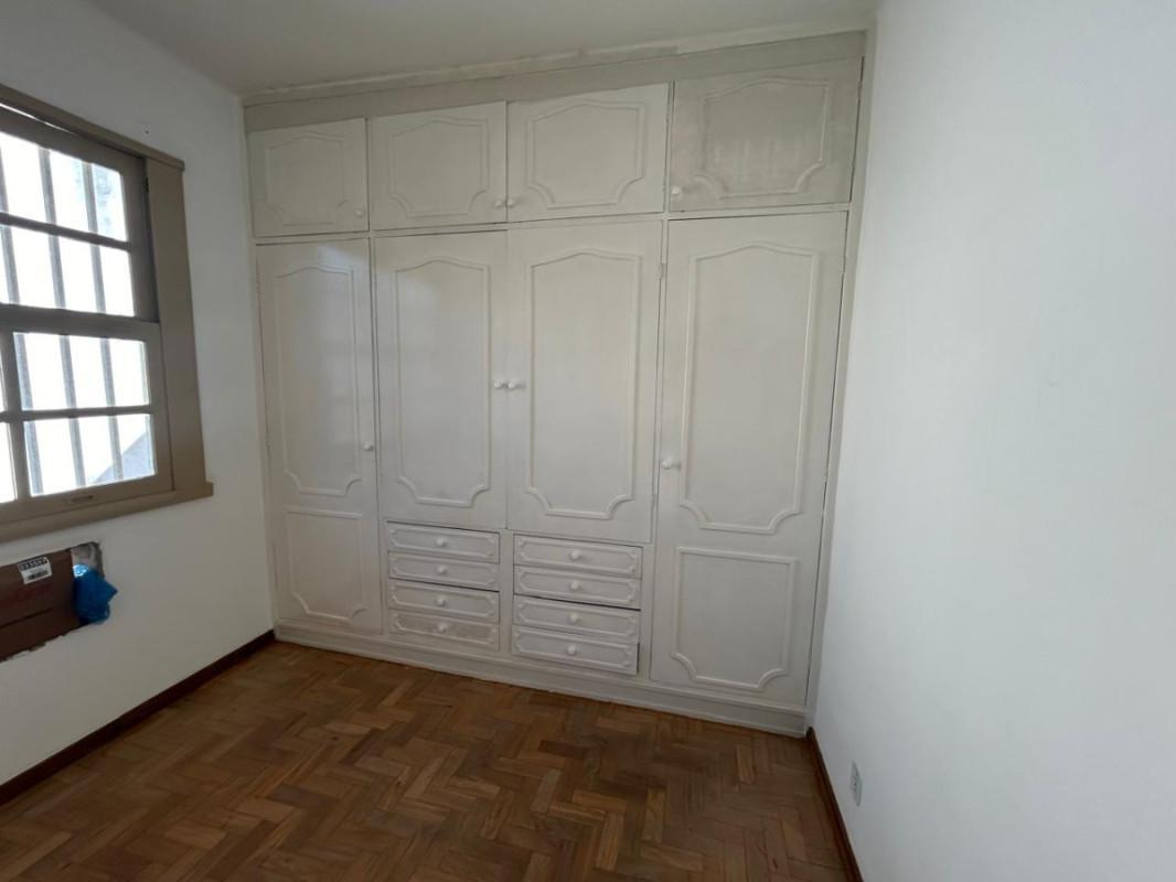 Casa, Funcionários, 3 Quartos, 2 Vagas