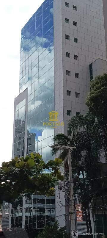 Prédio, Santa Efigênia, 0 Quarto, 108 Vagas