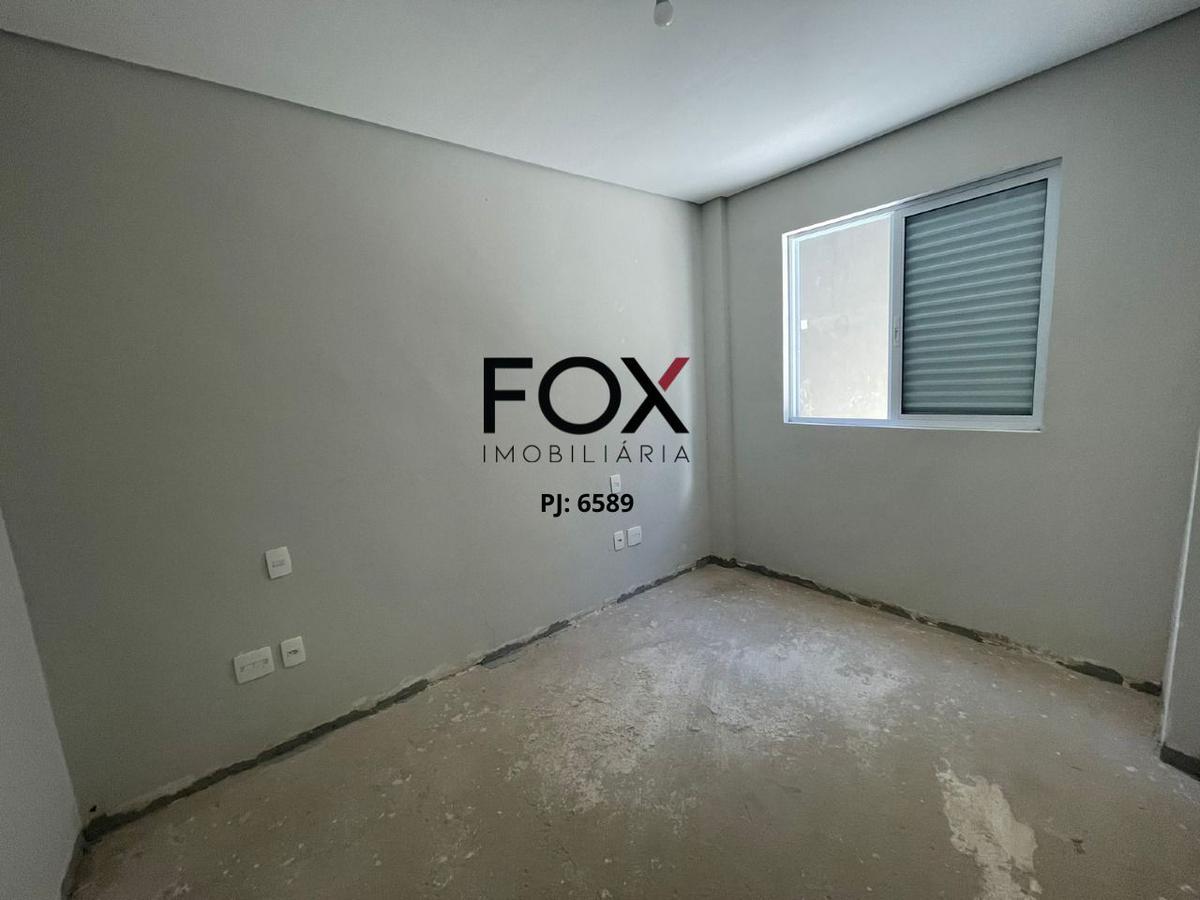 Apartamento, Sagrada Família, 3 Quartos, 2 Vagas, 1 Suíte