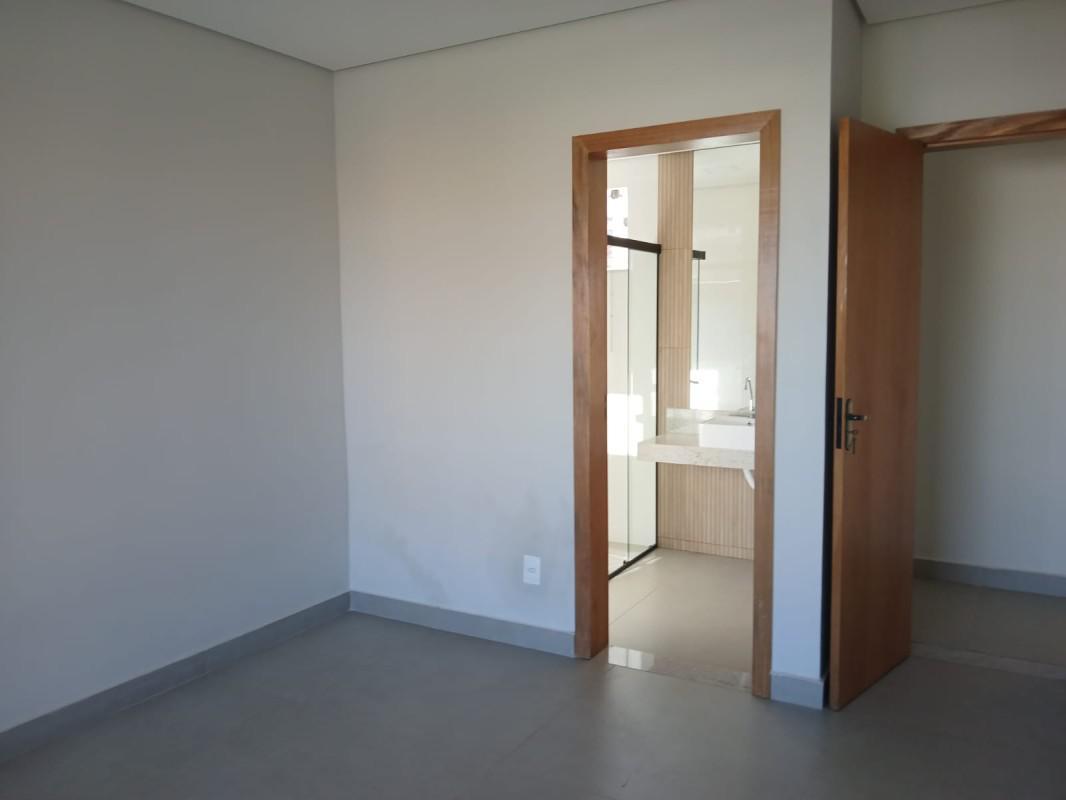 Casa, Itapoã, 3 Quartos, 4 Vagas, 1 Suíte