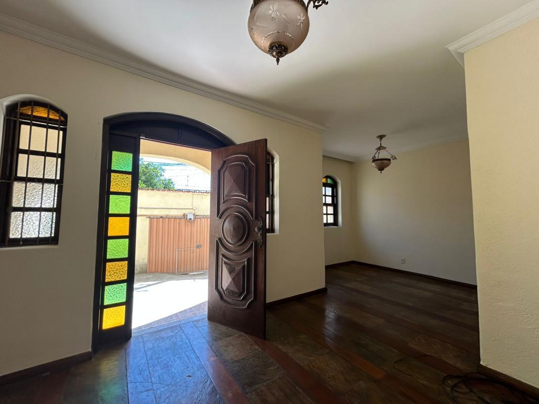 Casa, Padre Eustáquio, 3 Quartos, 2 Vagas, 1 Suíte