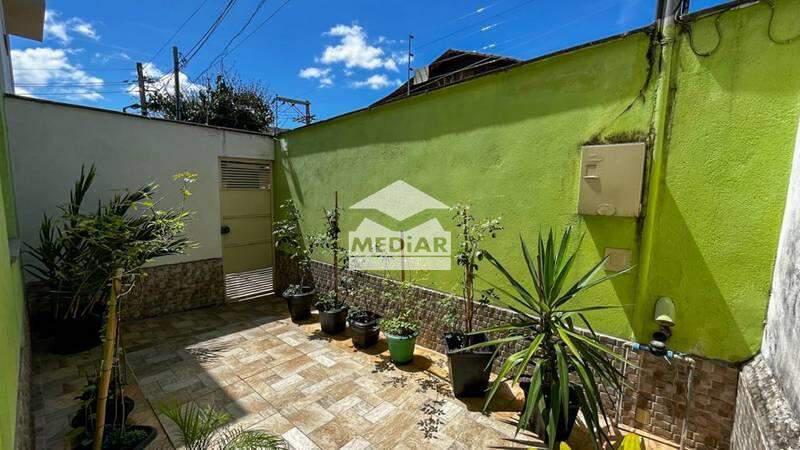 Casa, Santa Efigênia, 3 Quartos, 2 Vagas, 2 Suítes