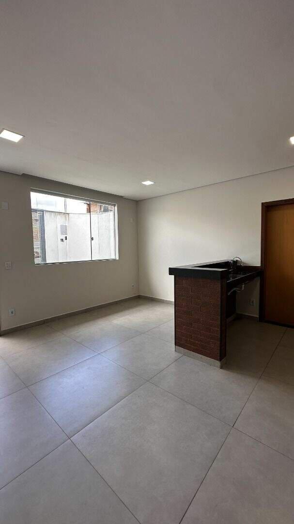 Casa, Novo Centro, 3 Quartos, 2 Vagas, 1 Suíte