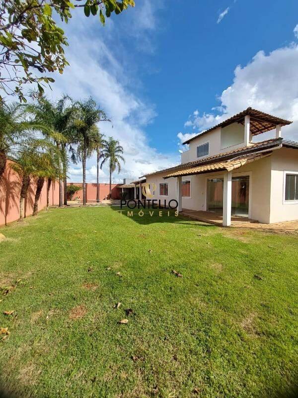 Casa, Santa Rita de Cássia, 3 Quartos, 2 Vagas, 2 Suítes