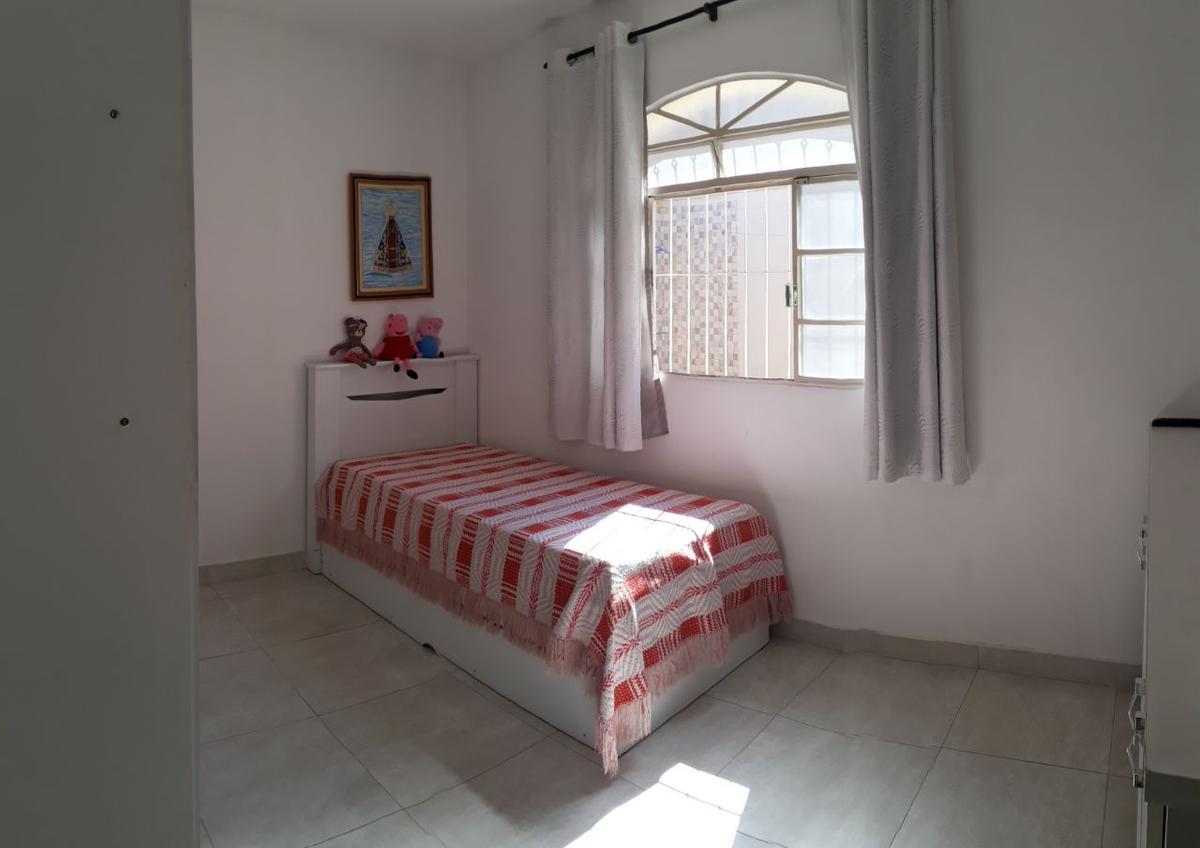 Casa, Vila Pérola, 3 Quartos, 5 Vagas, 1 Suíte