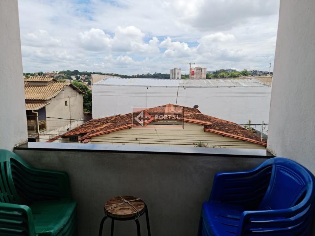 Casa Comercial, Letícia, 2 Quartos, 0 Vaga