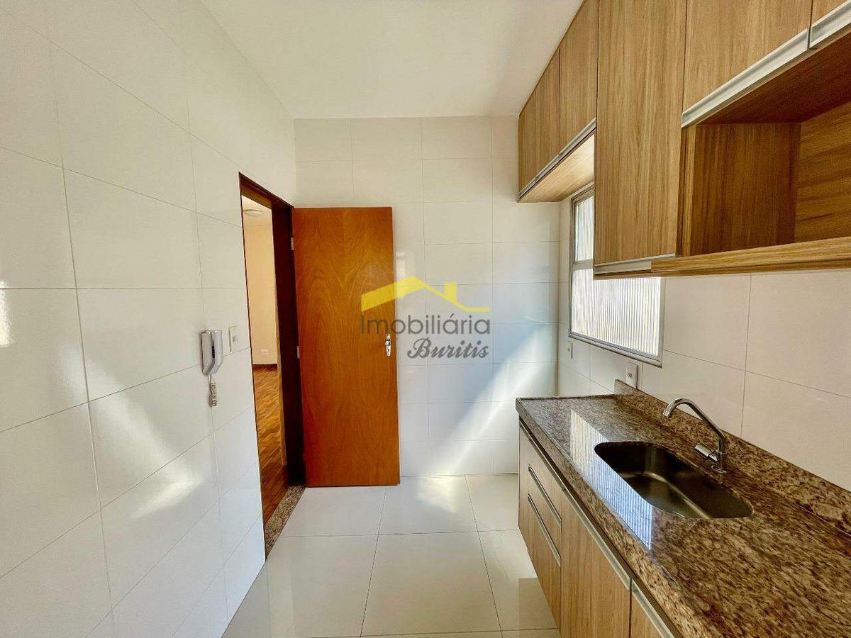 Apartamento, Estoril, 2 Quartos, 1 Vaga