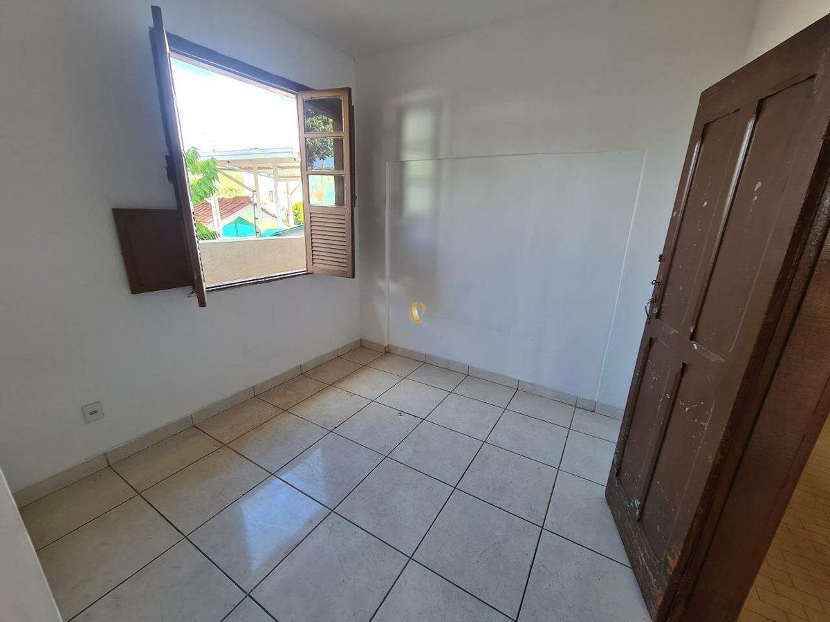 Casa, Renascença, 4 Quartos, 8 Vagas