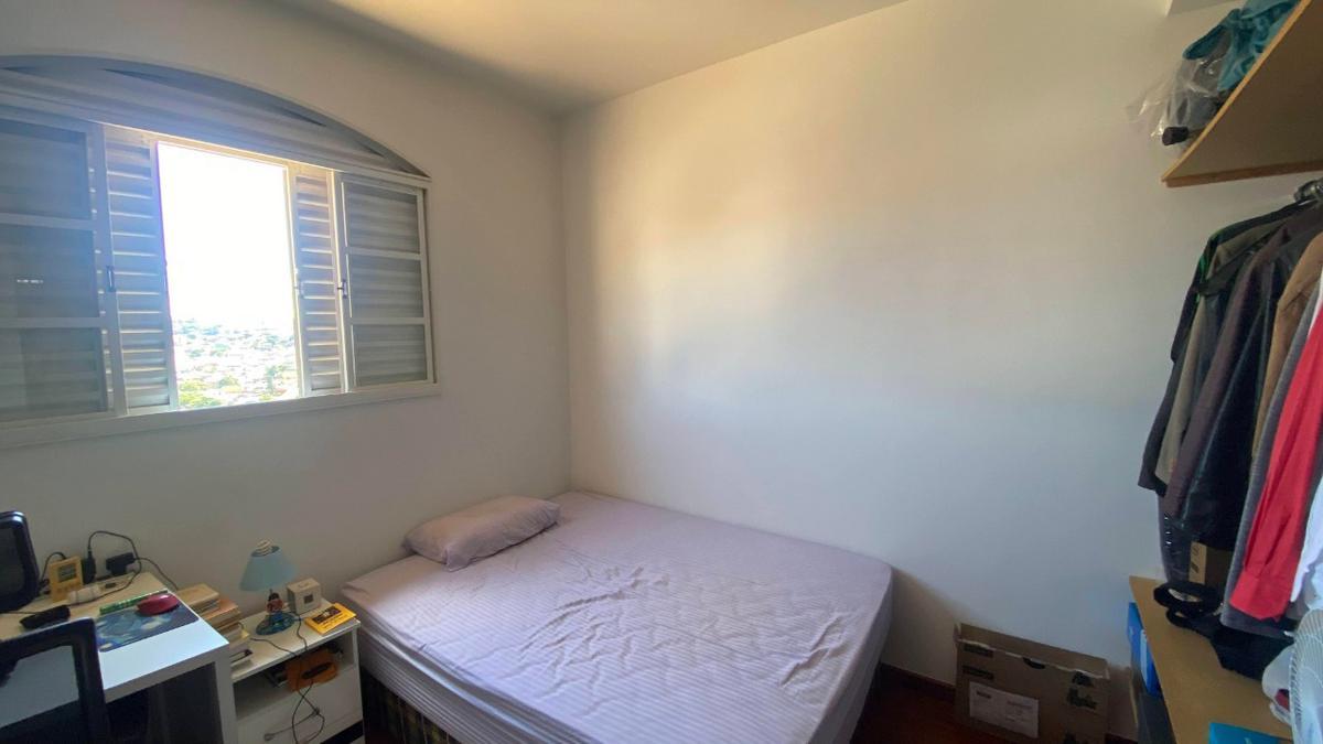 Casa, Álvaro Camargos, 4 Quartos, 2 Vagas, 1 Suíte