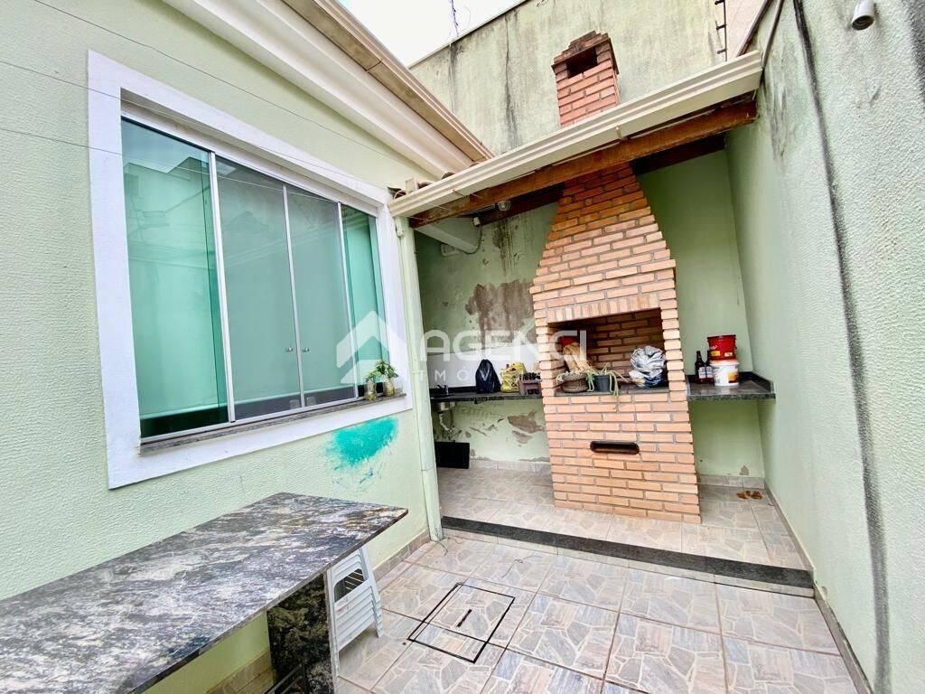 Casa, Cabral, 3 Quartos, 0 Vaga, 1 Suíte