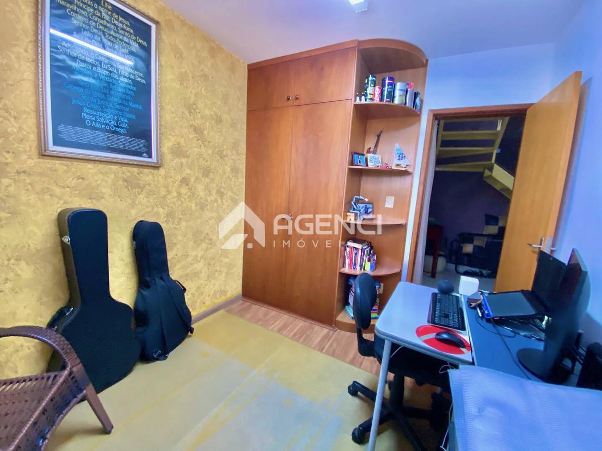 Cobertura, Santa Maria, 3 Quartos, 0 Vaga, 1 Suíte