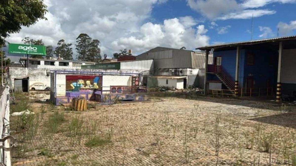 Lote, Jardim Canadá, 0 Quarto, 0 Vaga
