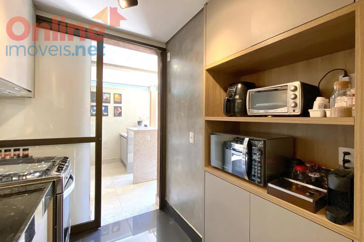 Apartamento, Funcionários, 2 Quartos, 0 Vaga, 2 Suítes