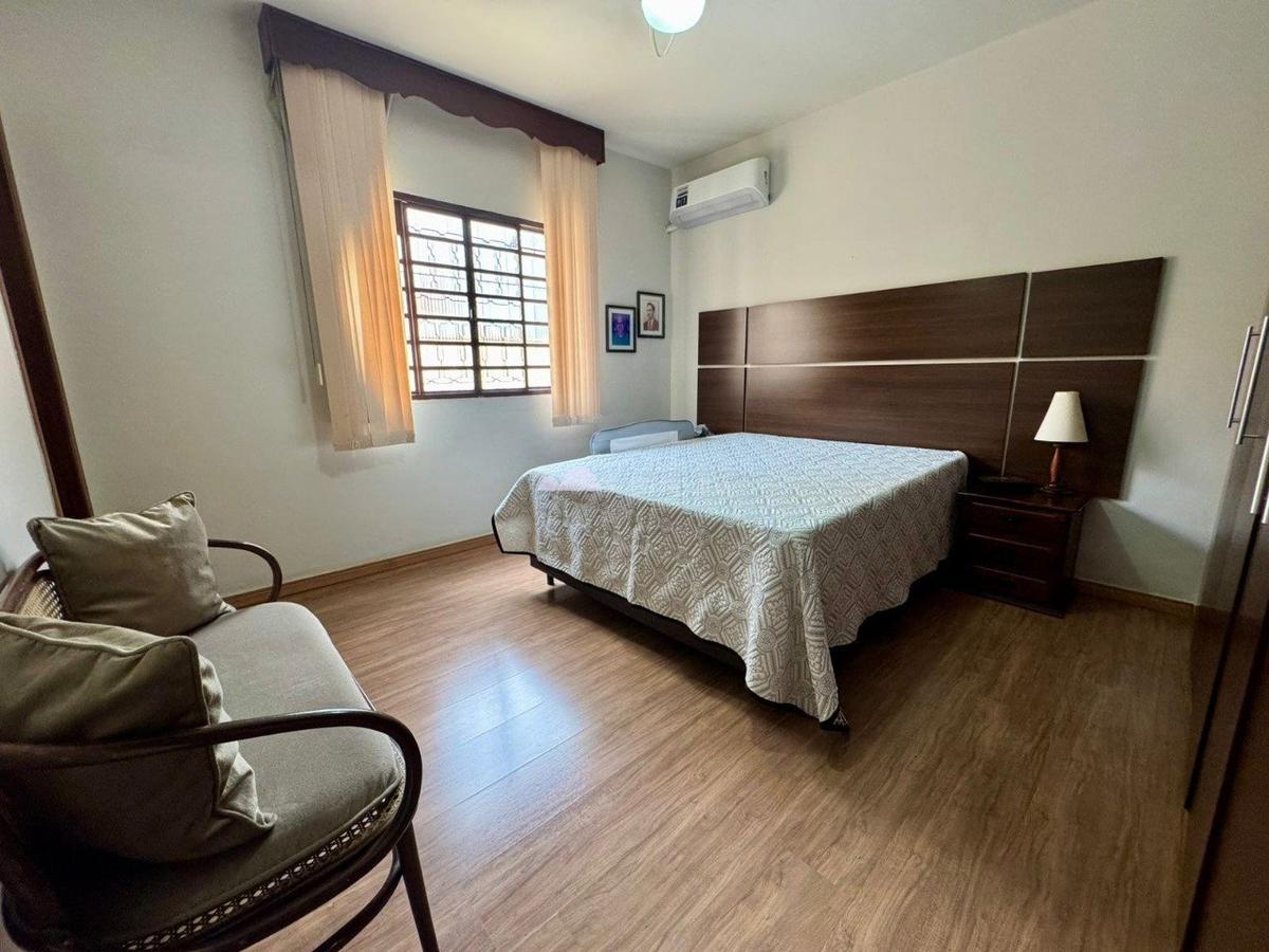 Casa, Santa Amélia, 3 Quartos, 4 Vagas, 1 Suíte