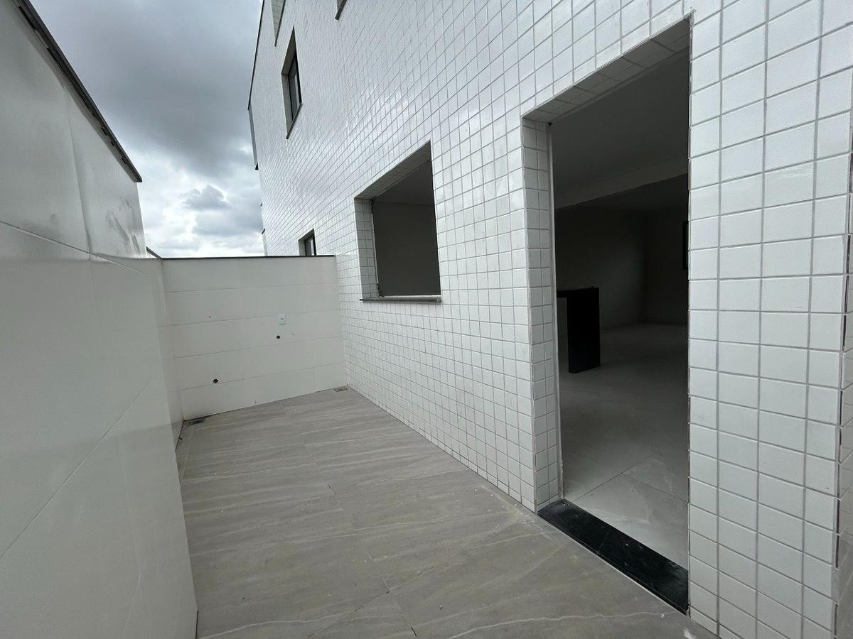 Apartamento, Santa Cruz Industrial, 3 Quartos, 2 Vagas, 1 Suíte