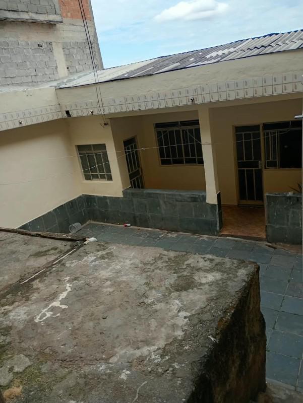 Galpão, Ressaca, 2 Quartos, 1 Vaga