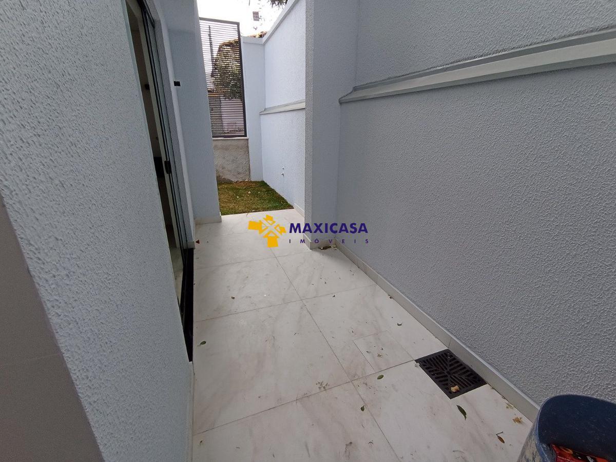 Casa, Planalto, 3 Quartos, 2 Vagas, 1 Suíte