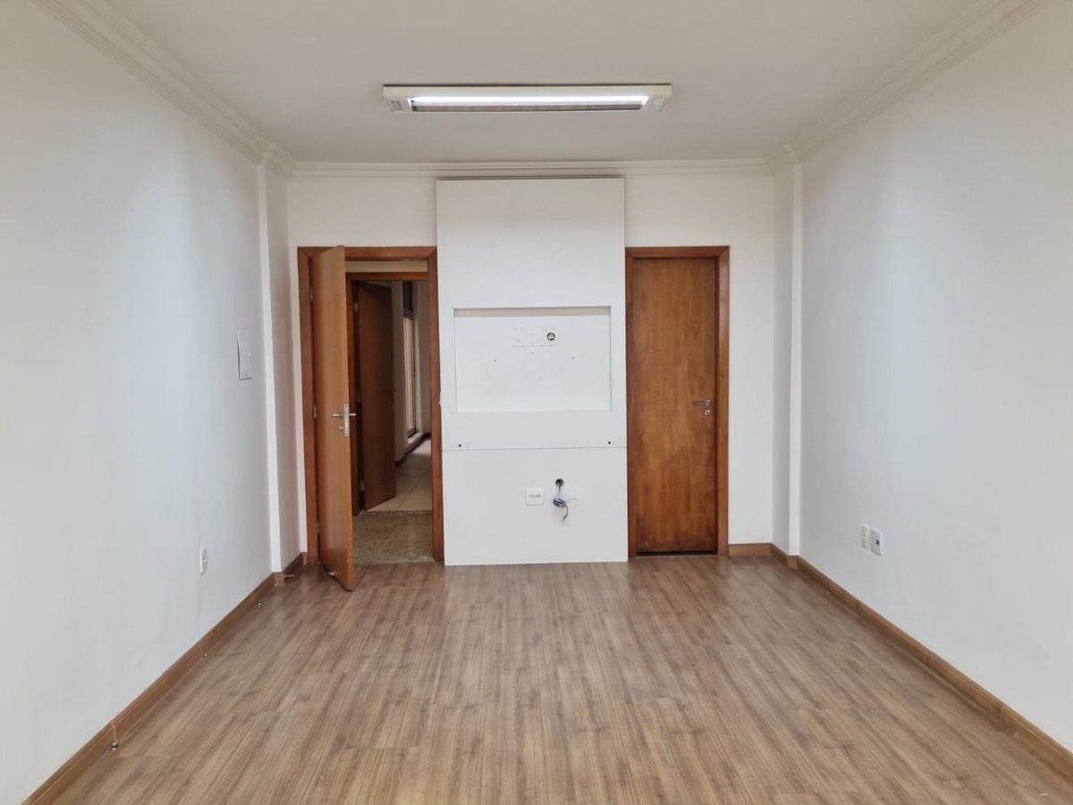 Sala, São Bento, 0 Quarto, 1 Vaga