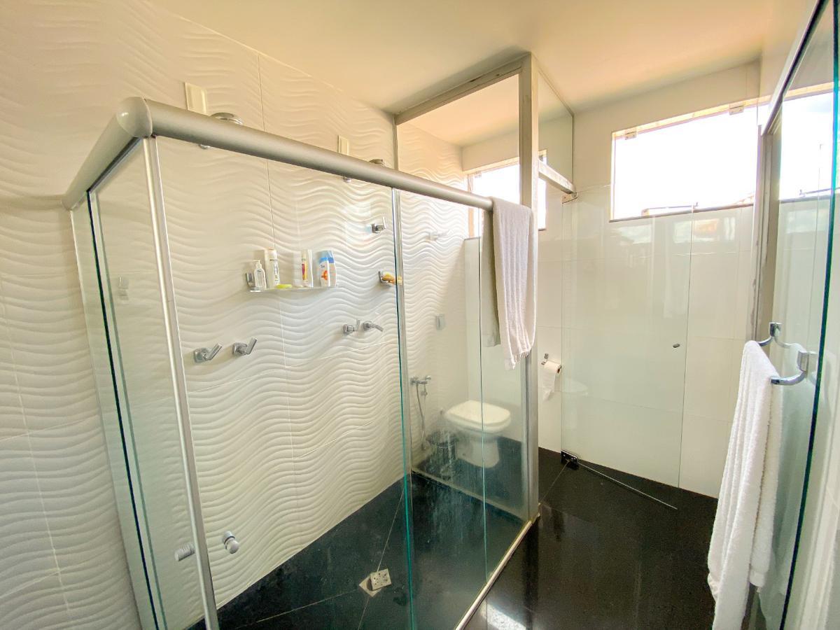 Casa, Trevo, 5 Quartos, 10 Vagas, 2 Suítes