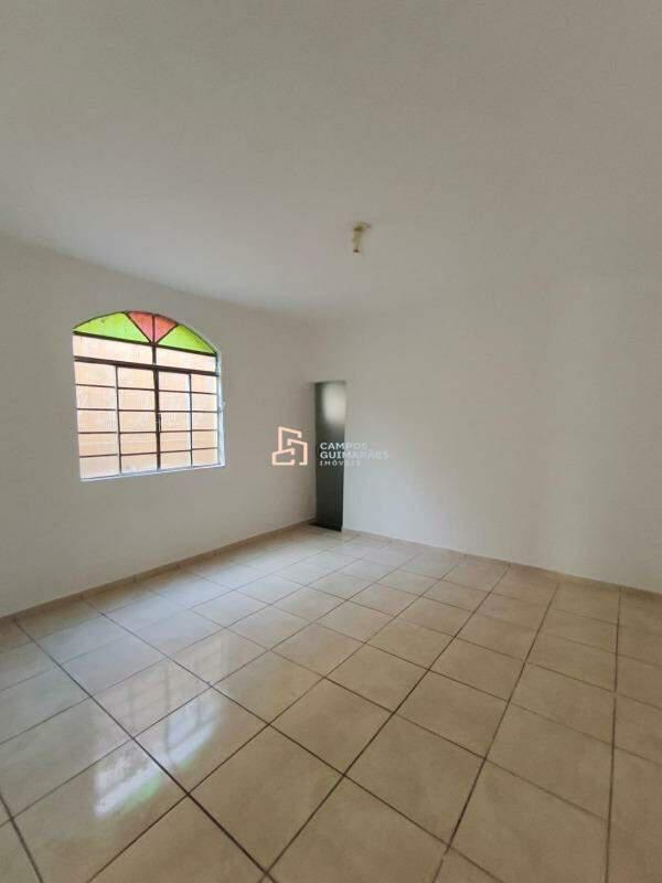 Casa, Átila de Paiva, 3 Quartos, 2 Vagas, 1 Suíte