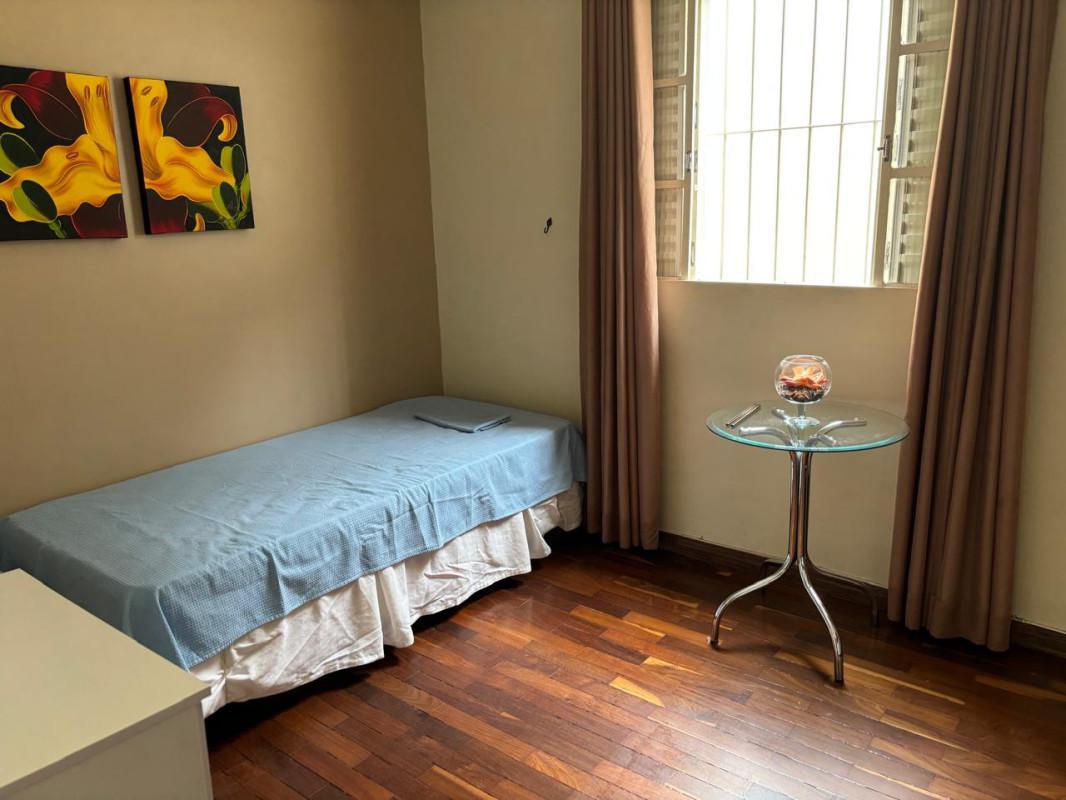 Casa, Jardim América, 5 Quartos, 5 Vagas, 2 Suítes
