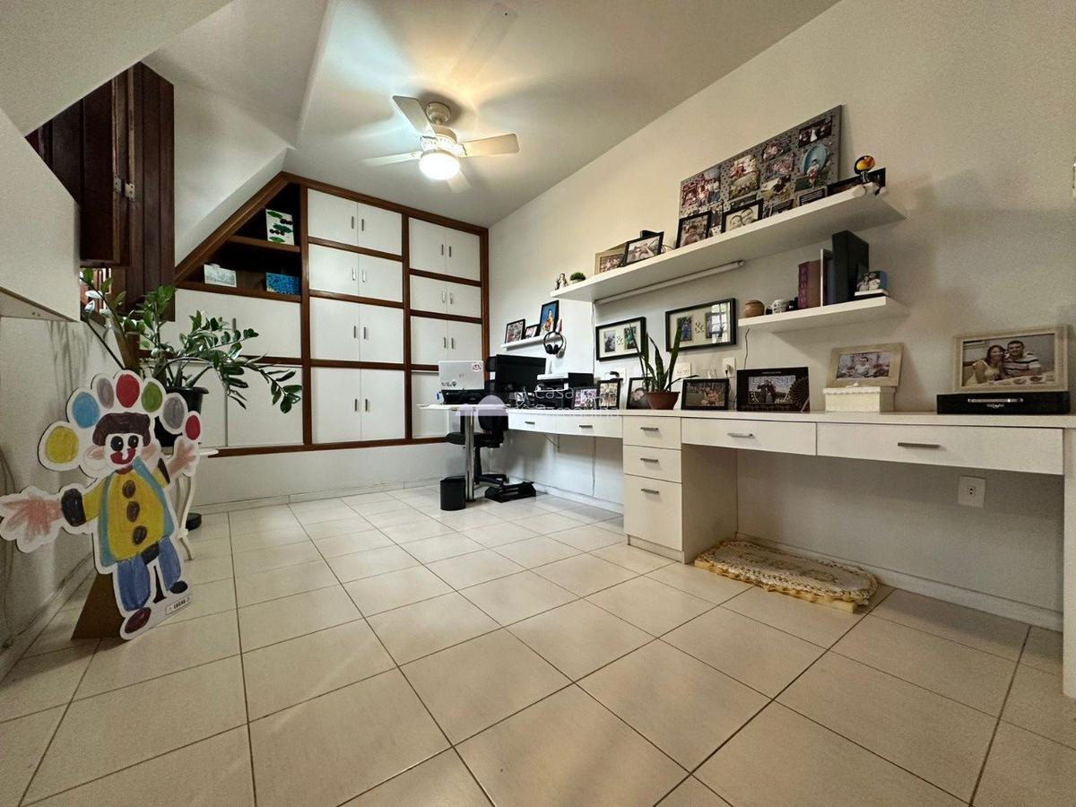 Casa, Planalto, 4 Quartos, 2 Vagas, 3 Suítes