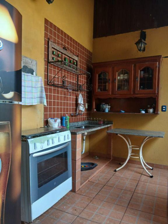 Fazenda, Pompeu, 2 Quartos, 0 Vaga