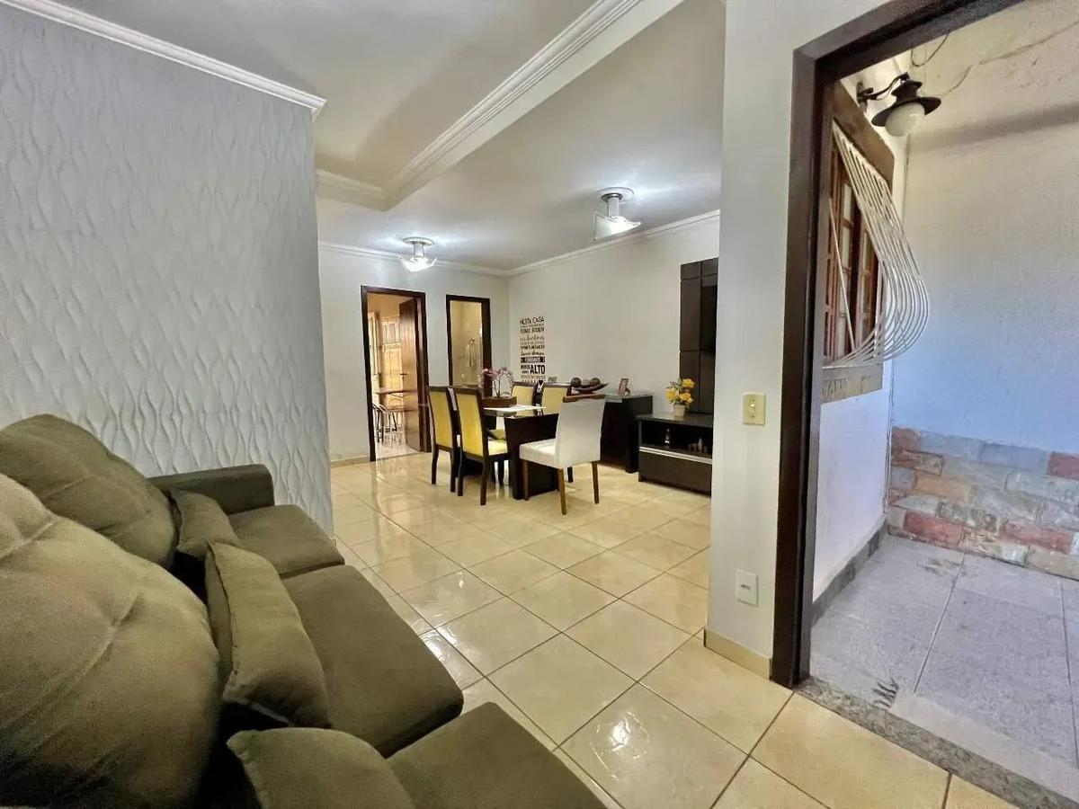 Casa, Santa Branca, 2 Quartos, 2 Vagas, 2 Suítes