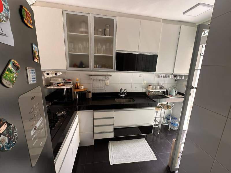 Casa, Fernão Dias, 3 Quartos, 2 Vagas, 1 Suíte