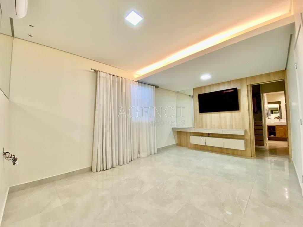 Apartamento, Cabral, 4 Quartos, 0 Vaga, 2 Suítes