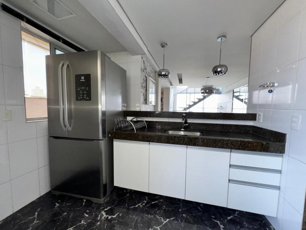 Cobertura, Sagrada Família, 2 Quartos, 3 Vagas, 2 Suítes