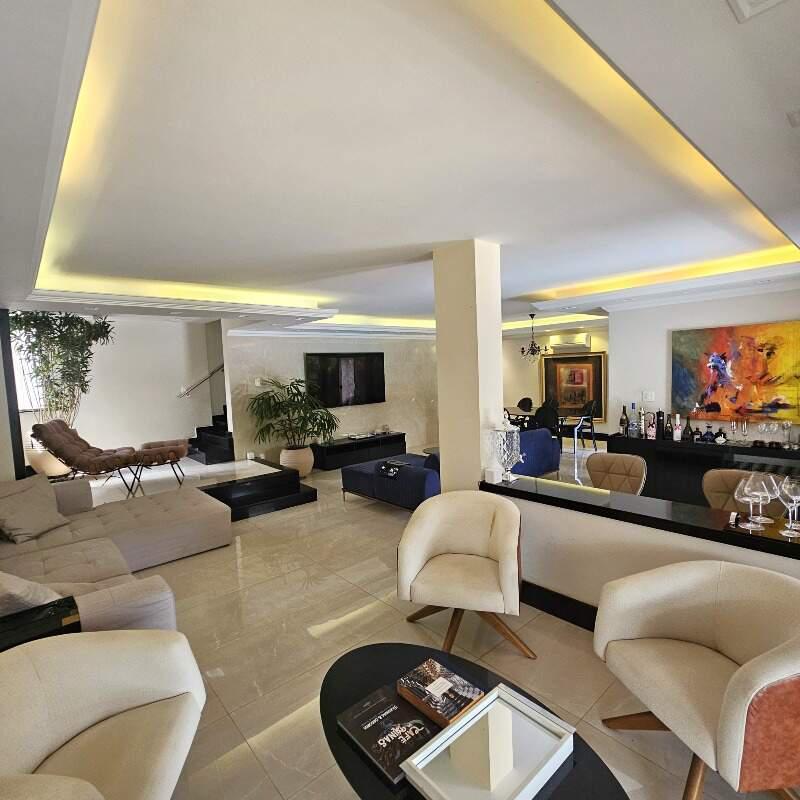 Casa, Bandeirantes (pampulha), 5 Quartos, 10 Vagas, 3 Suítes