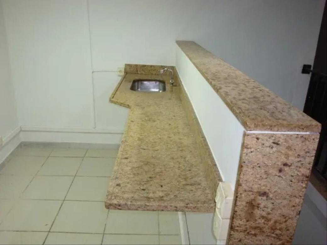 Loja, Funcionários
