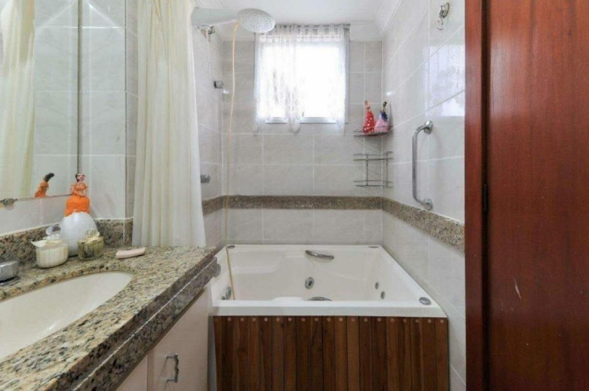 Apartamento, Funcionários, 4 Quartos, 2 Vagas, 1 Suíte