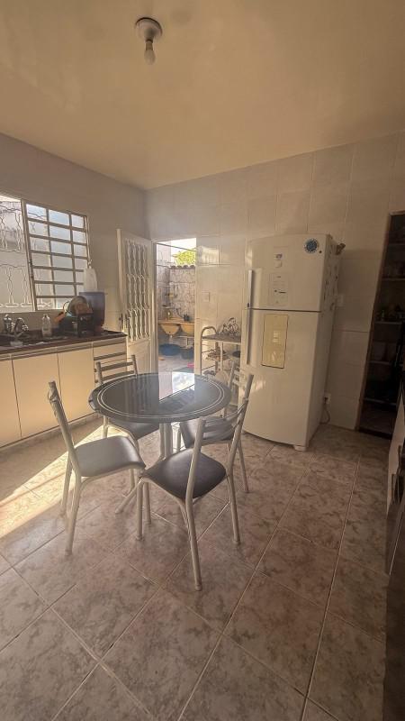 Casa, Ingá Alto, 3 Quartos, 4 Vagas, 1 Suíte