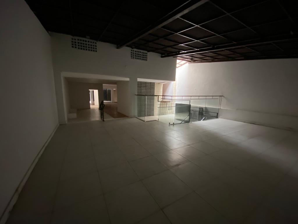 Casa Comercial, Lourdes, 3 Quartos, 0 Vaga