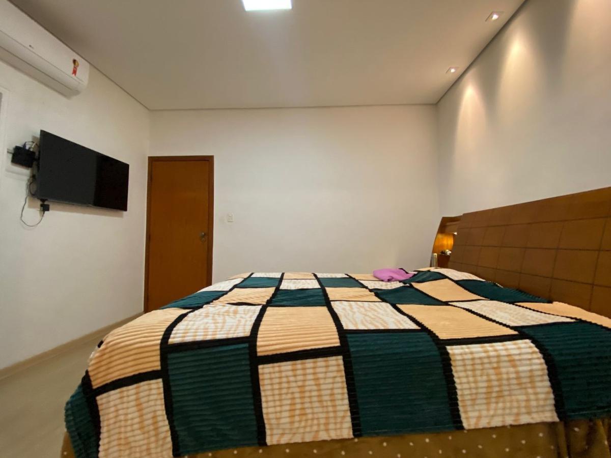 Casa, Cabral, 4 Quartos, 3 Vagas, 1 Suíte