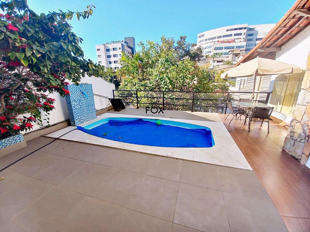 Casa, Santa Lúcia, 5 Quartos, 4 Vagas, 2 Suítes