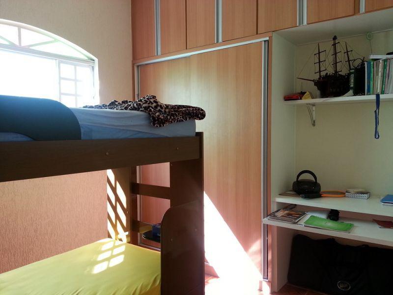 Casa, Braúnas, 3 Quartos, 2 Vagas, 1 Suíte