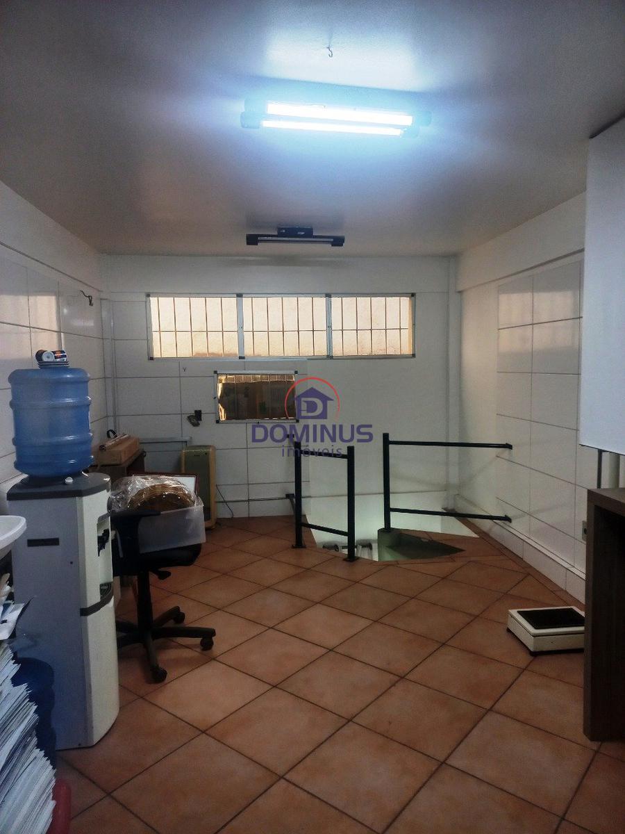 Galpão, São Pedro, 0 Quarto, 1 Vaga
