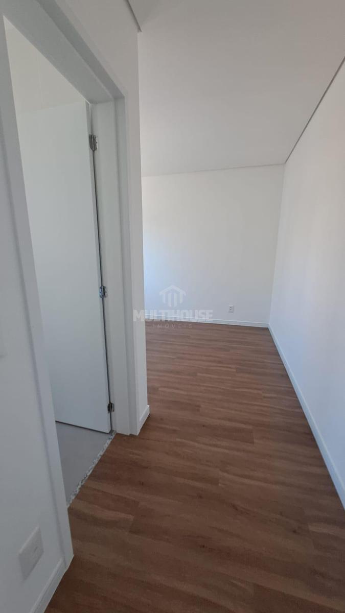 Apartamento, Grajaú, 1 Quarto, 4 Vagas, 1 Suíte