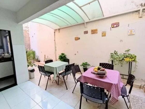 Casa, Esplanada, 4 Quartos, 2 Vagas, 1 Suíte