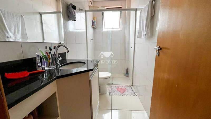 Apartamento, Barreiro, 3 Quartos, 2 Vagas, 1 Suíte